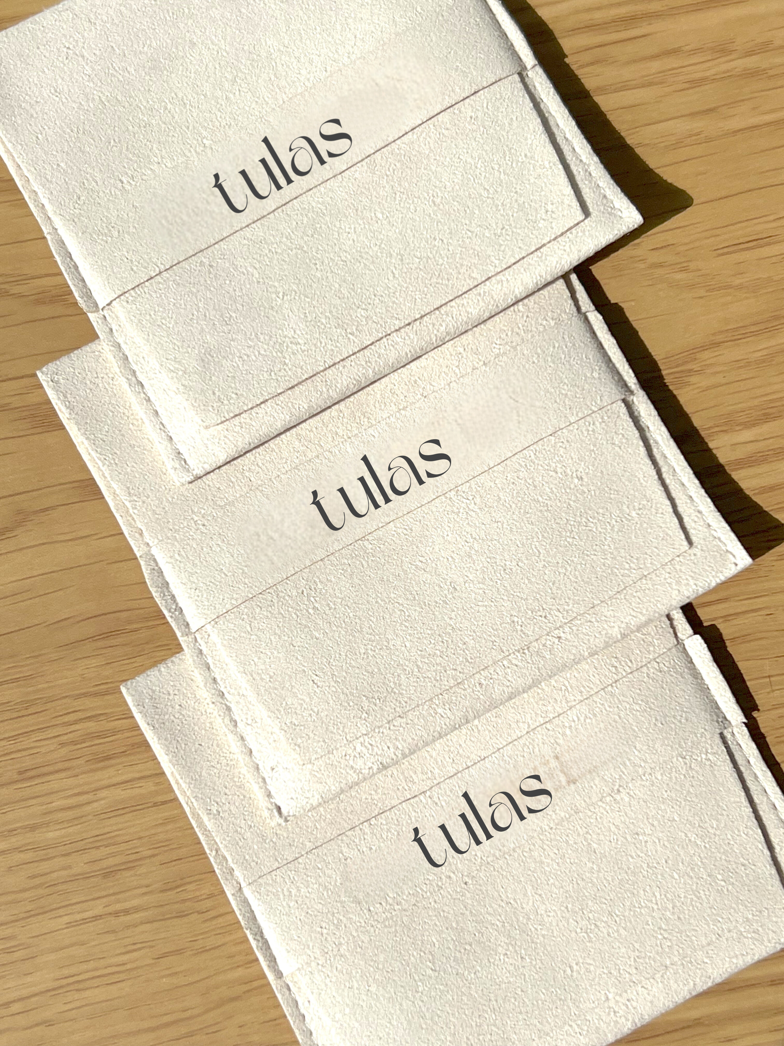 Perlenkette mit Initialen