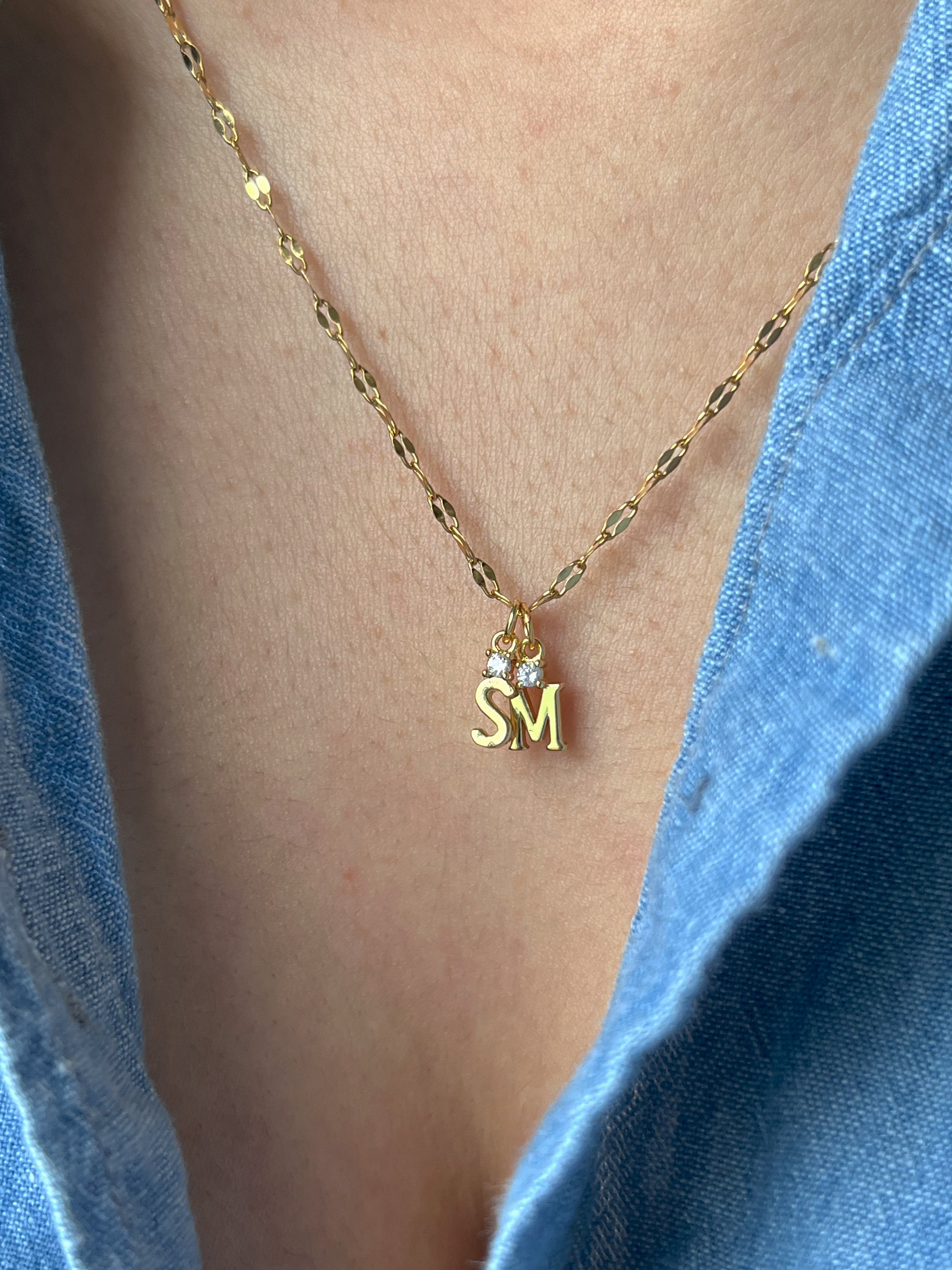 Halskette mit Initialen-Charm