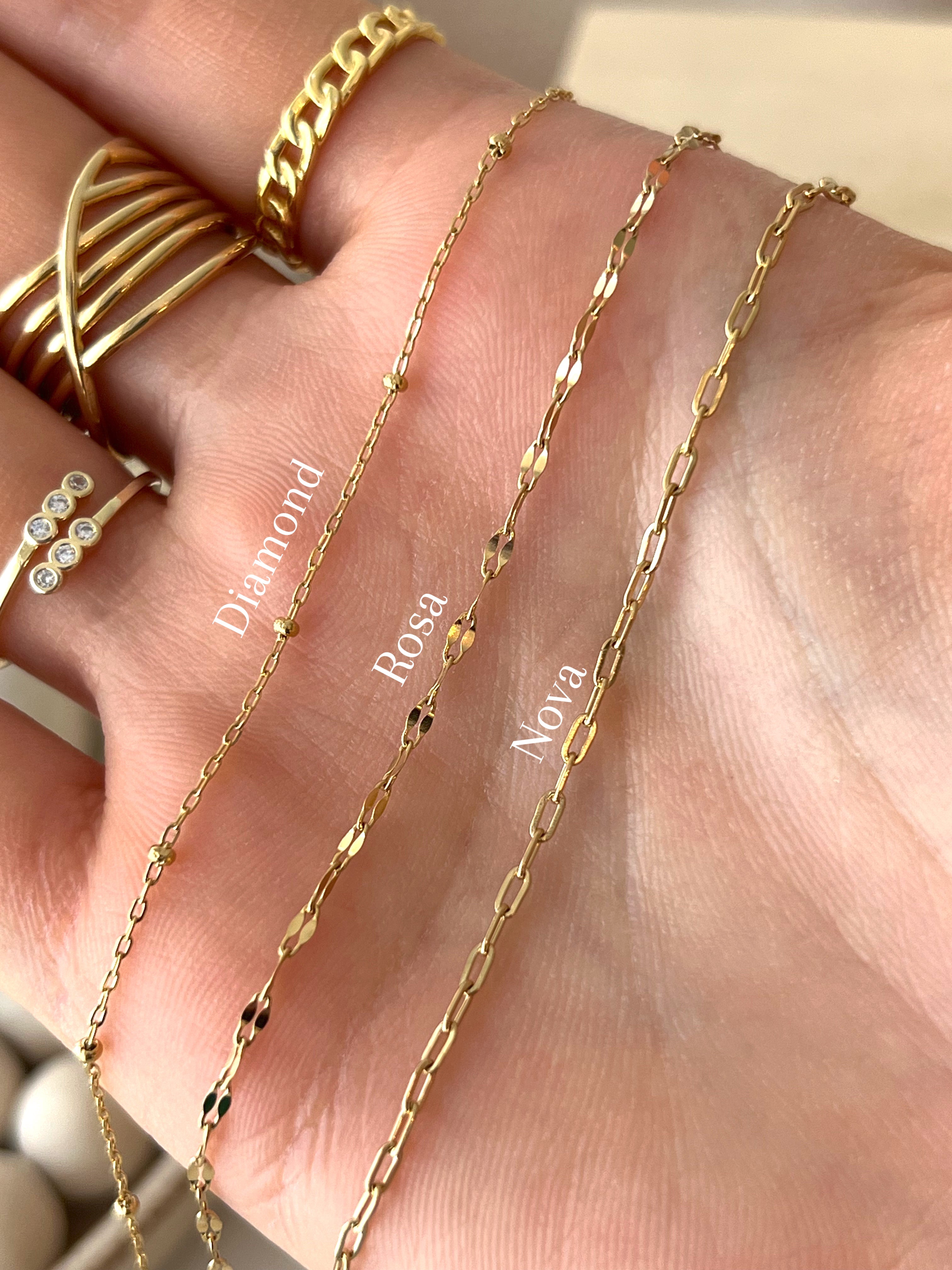 Halskette mit Initialen-Charm